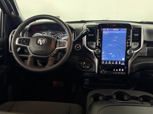 Used 2025 RAM 2500 Big Horn AWD/4WD image 13
