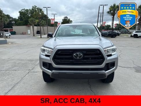 Used 2018 Toyota Tacoma SR AWD/4WD image 2
