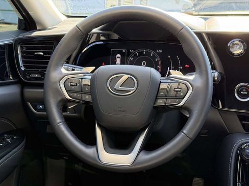 Used 2025 Lexus NX 350 AWD image 9