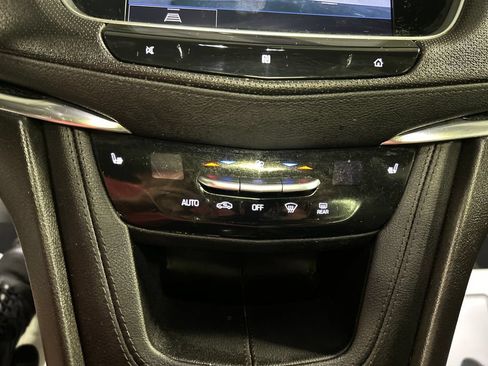 Used 2021 Cadillac XT5 Premium Luxury AWD/4WD image 19