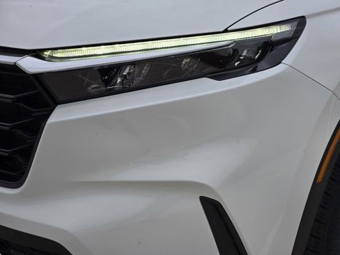 Certified 2023 Honda CR-V LX image 28