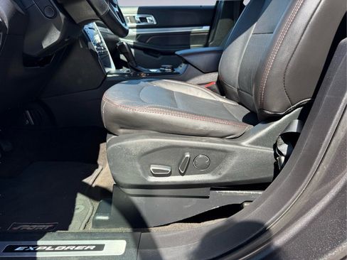 Used 2018 Ford Explorer Sport w/ Equipment Group 401A AWD/4WD image 16