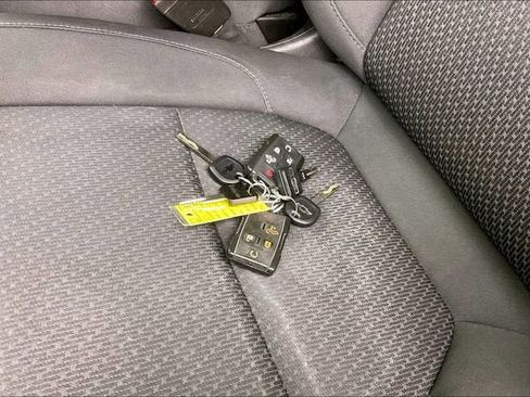 Certified 2021 Chevrolet Silverado 1500 Custom Trail Boss w/ Safety Confidence Package image 13