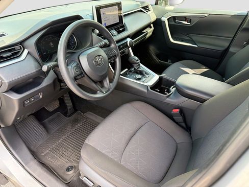 Used 2024 Toyota RAV4 XLE image 25
