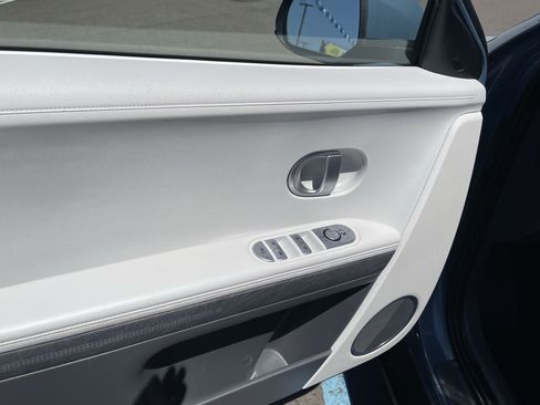 Certified 2022 Hyundai Ioniq 5 SEL AWD/4WD image 17