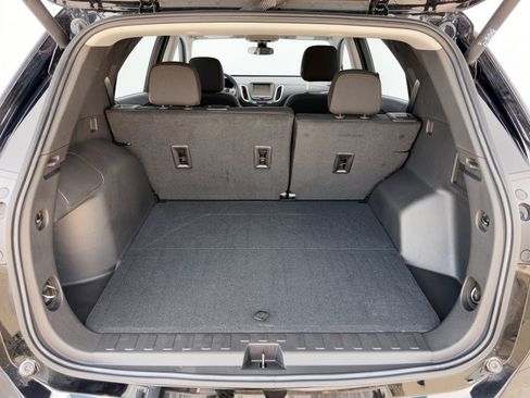 Used 2024 Chevrolet Equinox LT FWD image 28
