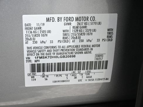 Used 2020 Ford Explorer XLT w/ Equipment Group 202A RWD image 27