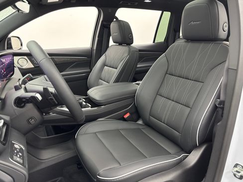 New 2027 Buick Enclave Avenir w/ LPO, Floor Liner Package AWD/4WD image 22