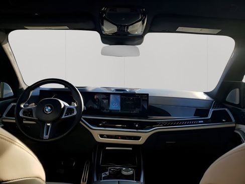 Used 2023 BMW X7 M60i w/ Executive Package image 24