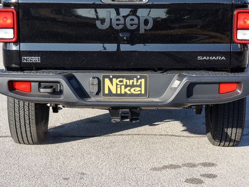 New 2026 Jeep Gladiator Sport image 7