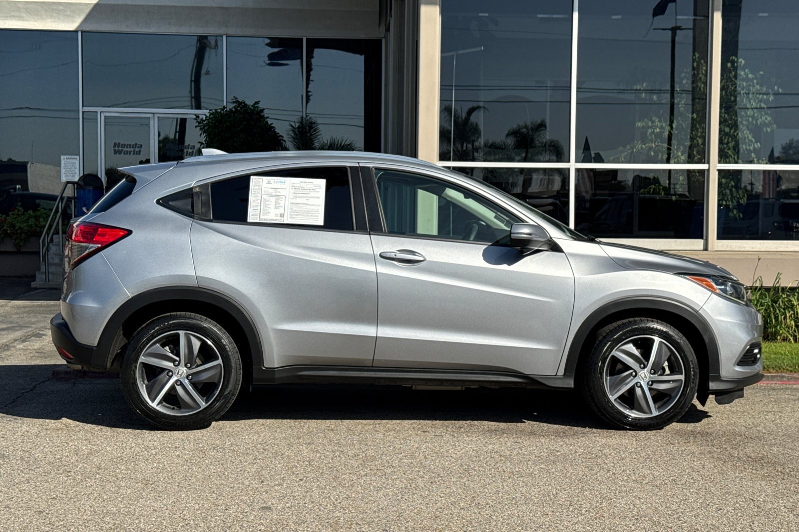 Certified 2022 Honda HR-V EX image 3