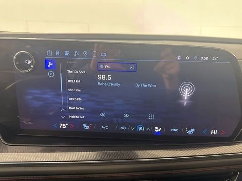 Used 2025 Chevrolet Suburban RST w/ Comfort Package image 16