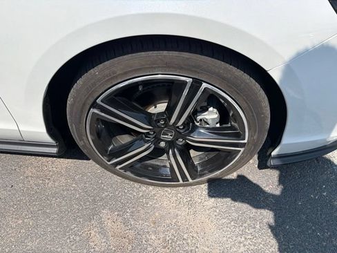 Used 2024 Honda Accord Sport image 10
