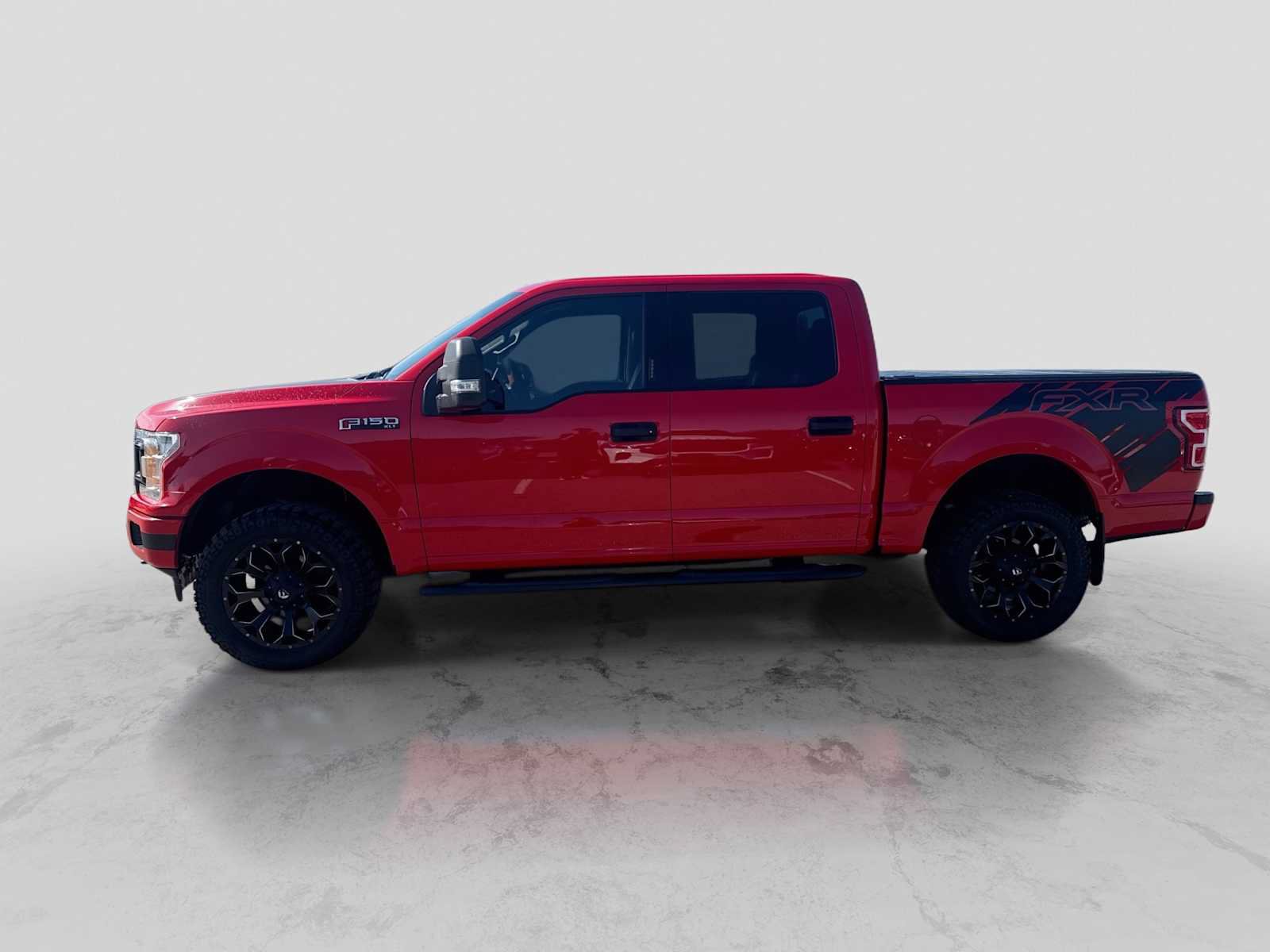 Used 2018 Ford F150 XLT w/ Trailer Tow Package AWD/4WD image 3