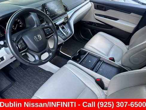 Used 2025 Honda Odyssey EX-L image 10