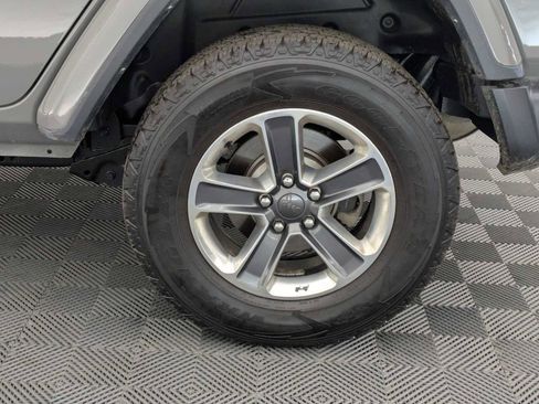 Used 2023 Jeep Wrangler Sahara AWD/4WD image 14