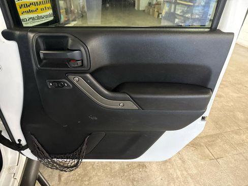 Used 2017 Jeep Wrangler Unlimited Sport w/ Quick Order Package 24S AWD/4WD image 52