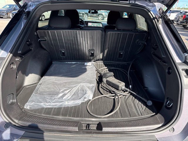 Used 2025 Chevrolet Equinox EV LT FWD image 19