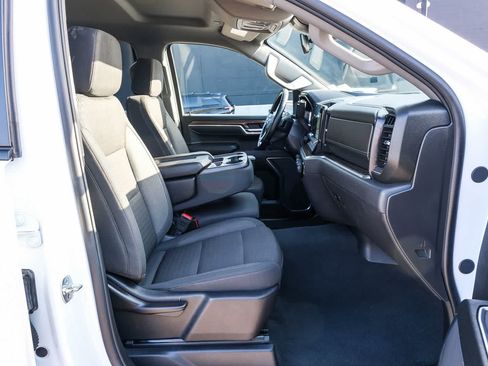Used 2025 Chevrolet Silverado 1500 LT RWD image 18