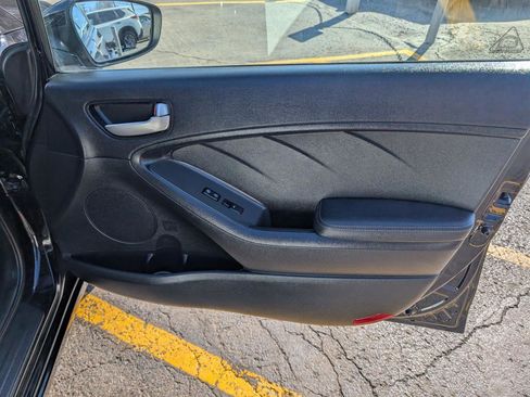 Used 2018 Kia Forte LX image 25