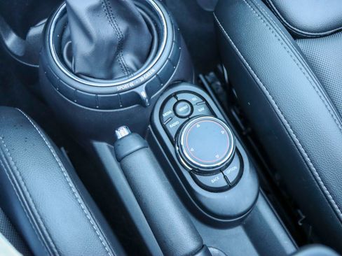 Used 2017 MINI Cooper S image 49