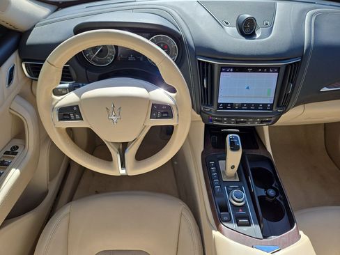 Used 2022 Maserati Levante GT image 14