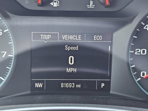 Used 2020 Chevrolet Equinox LS w/ LS Convenience Package FWD image 38