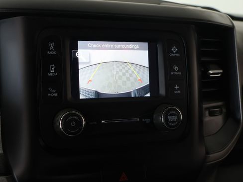 Used 2023 RAM 2500 Tradesman w/ Chrome Appearance Group AWD/4WD image 6
