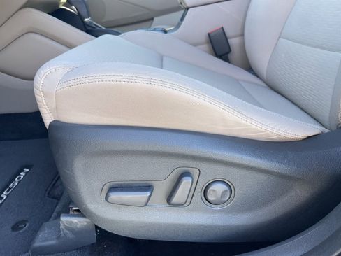 Used 2021 Hyundai Tucson Value w/ Cargo Package image 22