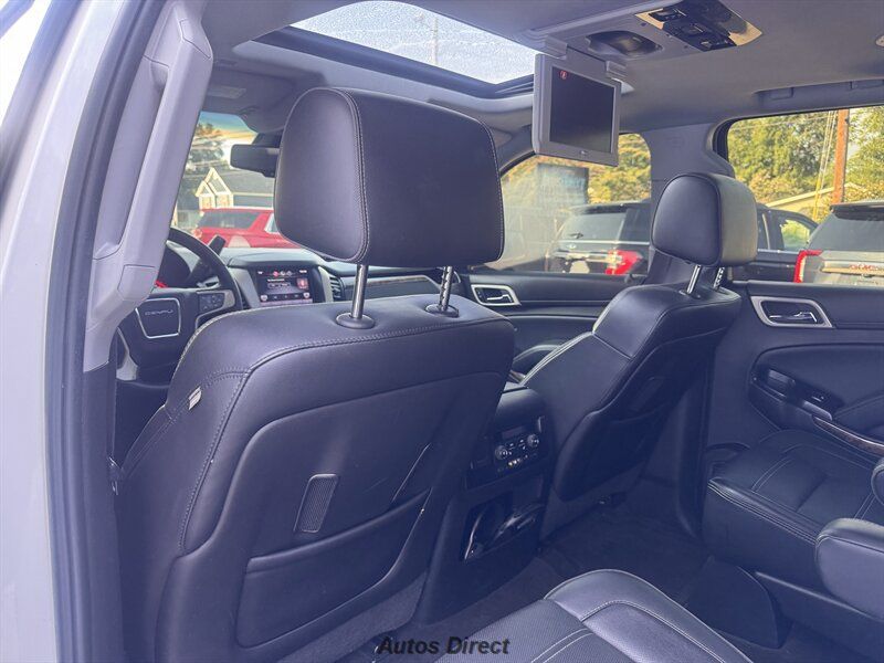 Used 2015 GMC Yukon 4x4 Denali w/ Premium Package w/ Premium Package image 34
