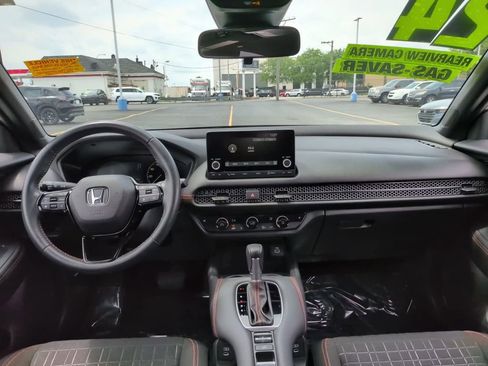 Used 2024 Honda HR-V Sport image 14