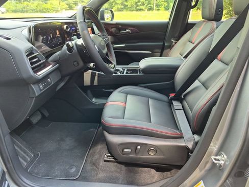 New 2027 Chevrolet Traverse RS FWD image 16
