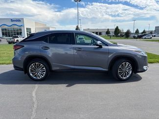 Used 2022 Lexus RX 450h AWD w/ Luxury Package video 2