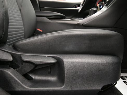Used 2024 Toyota Camry SE w/ Cold Weather Package FWD image 26