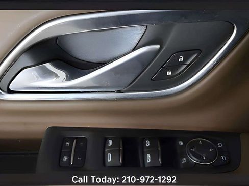 Used 2024 Chevrolet Tahoe High Country w/ Advanced Technology Package image 25