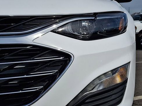 Used 2024 Chevrolet Malibu LT image 9