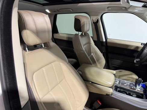 Used 2018 Land Rover Range Rover Sport HSE image 47