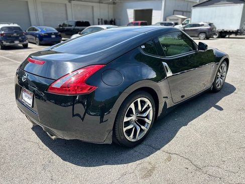 Used 2013 Nissan 370Z Coupe RWD image 7