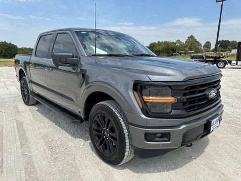 Used 2025 Ford F150 XLT w/ Equipment Group 302A MID AWD/4WD image 8
