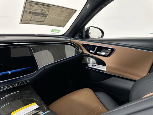 New 2026 Mercedes-Benz E 53 AMG e 4MATIC Sedan image 26