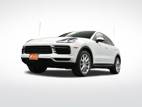 Used 2023 Porsche Cayenne Coupe image 43