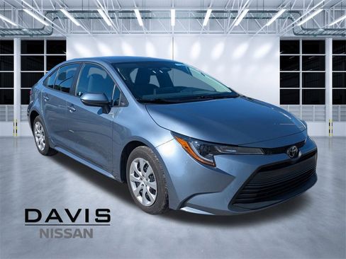 Used 2024 Toyota Corolla LE image 1