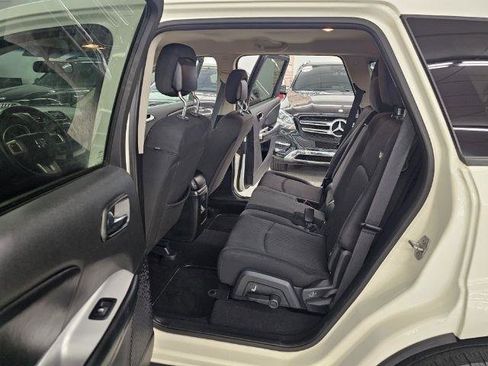 Used 2018 Dodge Journey SE w/ Connectivity Group FWD image 30