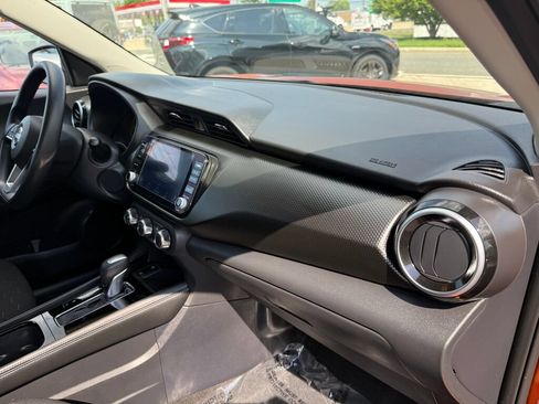 Used 2023 Nissan Kicks SV FWD image 28