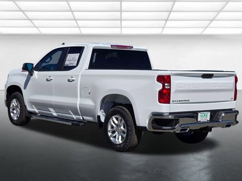 New 2026 Chevrolet Silverado 1500 LT w/ Z71 Off-Road Package AWD/4WD image 16