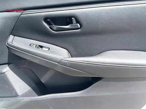 Used 2025 Nissan Sentra S FWD image 12
