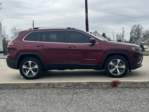 Used 2019 Jeep Cherokee Limited image 5