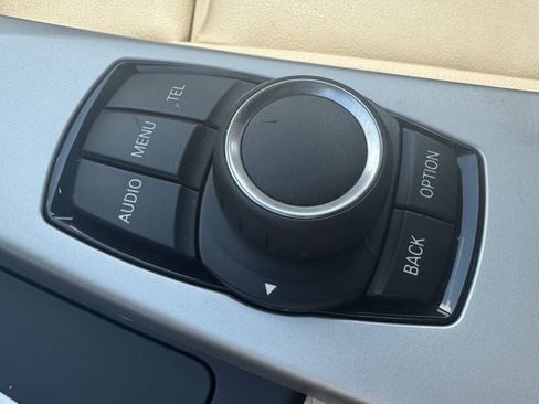 Used 2014 BMW 320i Sedan RWD image 17