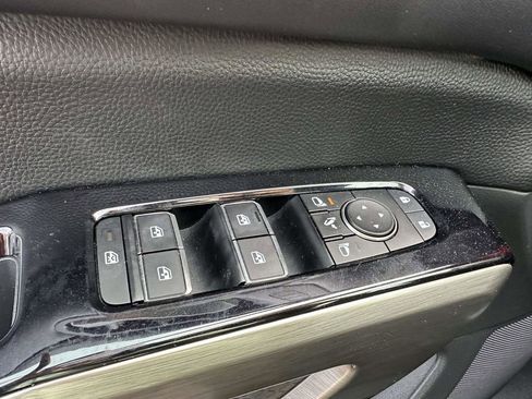 Used 2023 Nissan Pathfinder Platinum w/ Lighting Package (N93) AWD/4WD image 33