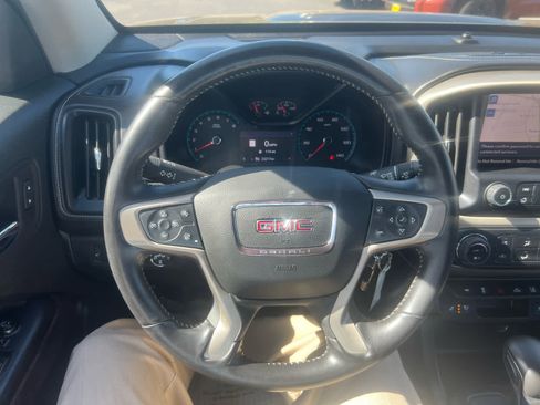 Used 2022 GMC Canyon Denali w/ Denali Black Edition Package image 15